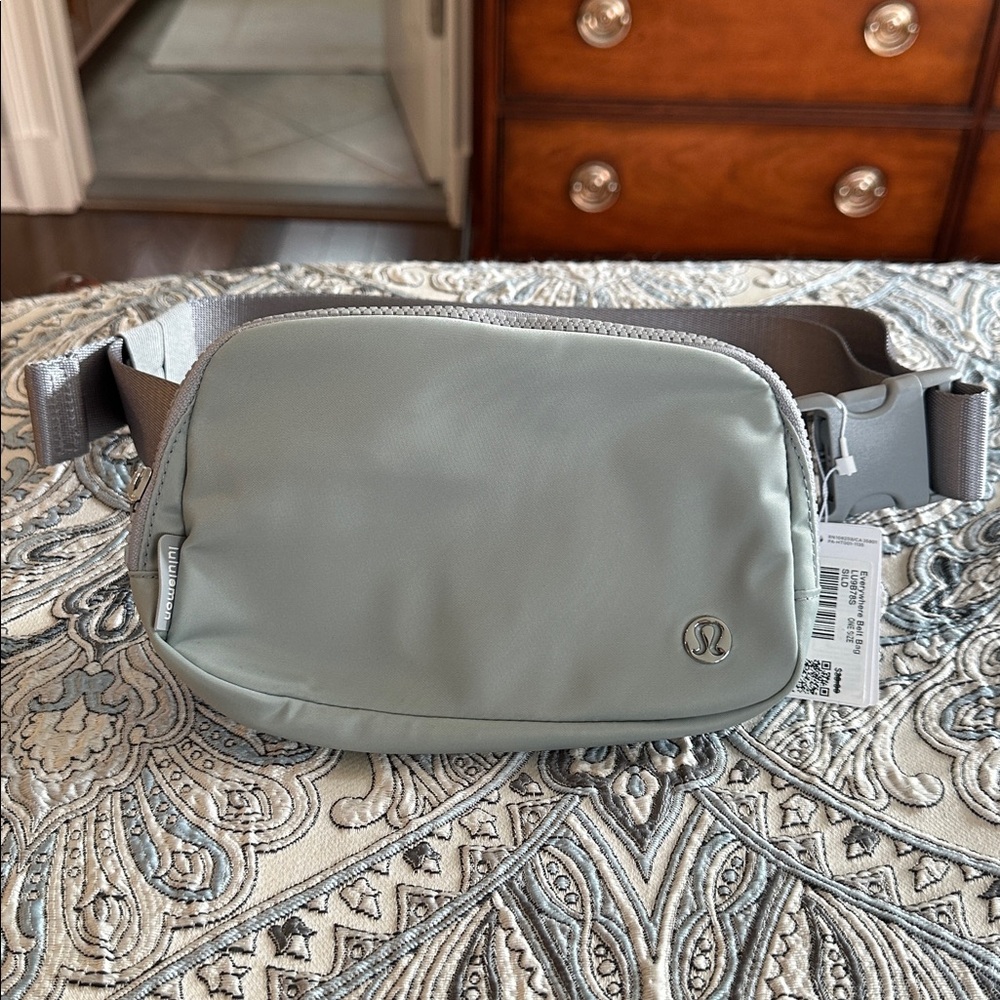 Lululemon Light Gray Crossbody Bag NWT